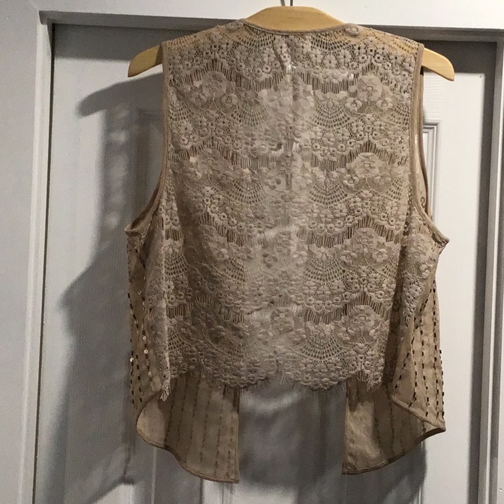 Chico's sequin embellished lace vest size 0, Khaki color - Picture 2 of 10